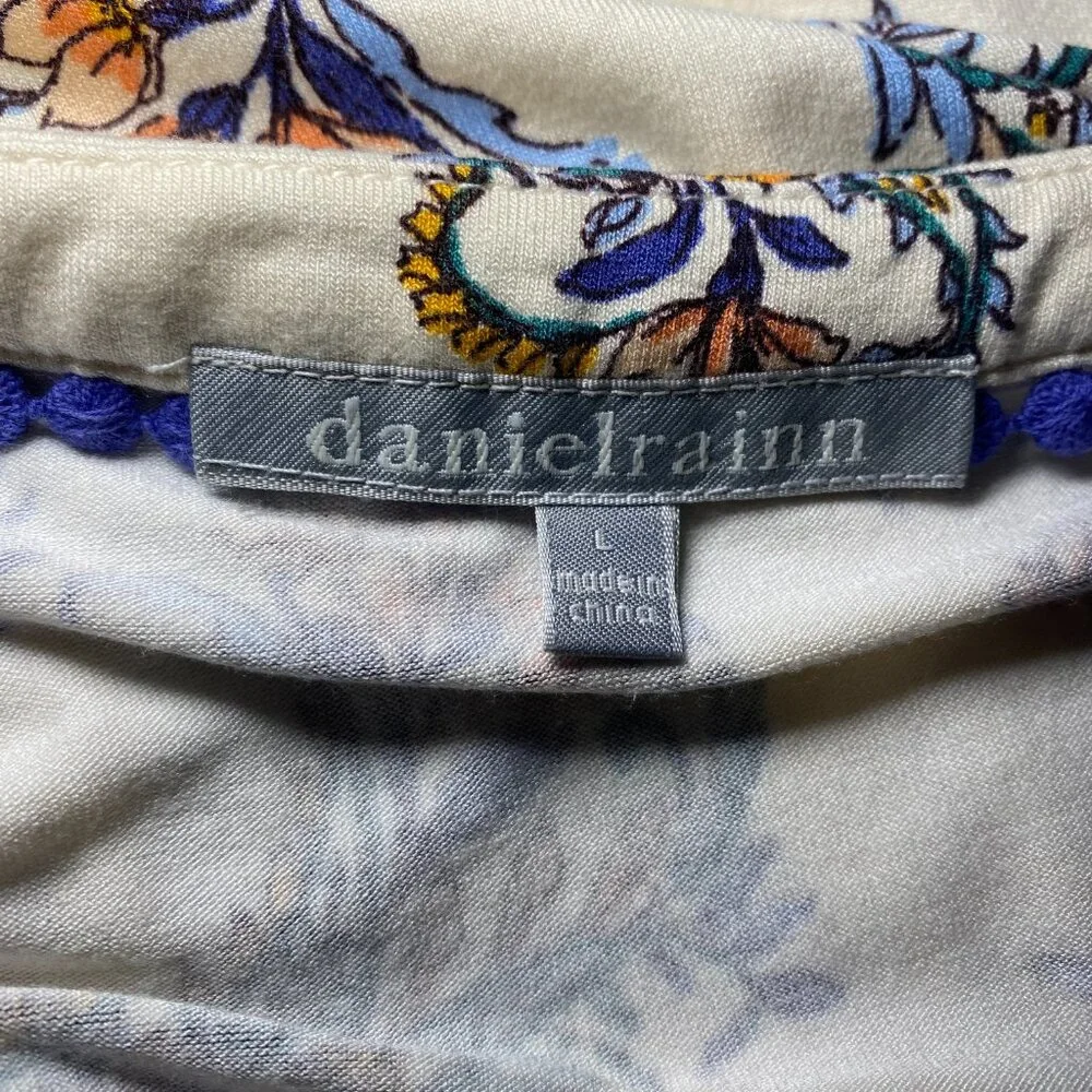 Daniel Rainn Torres Split Neck Knit Top Womens L Cream Paisley Embroidery EUC - Picture 3 of 10